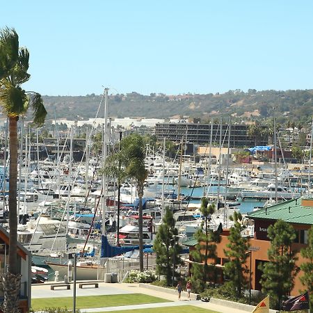 Doubletree By Hilton San Diego Bayside Exterior photo
