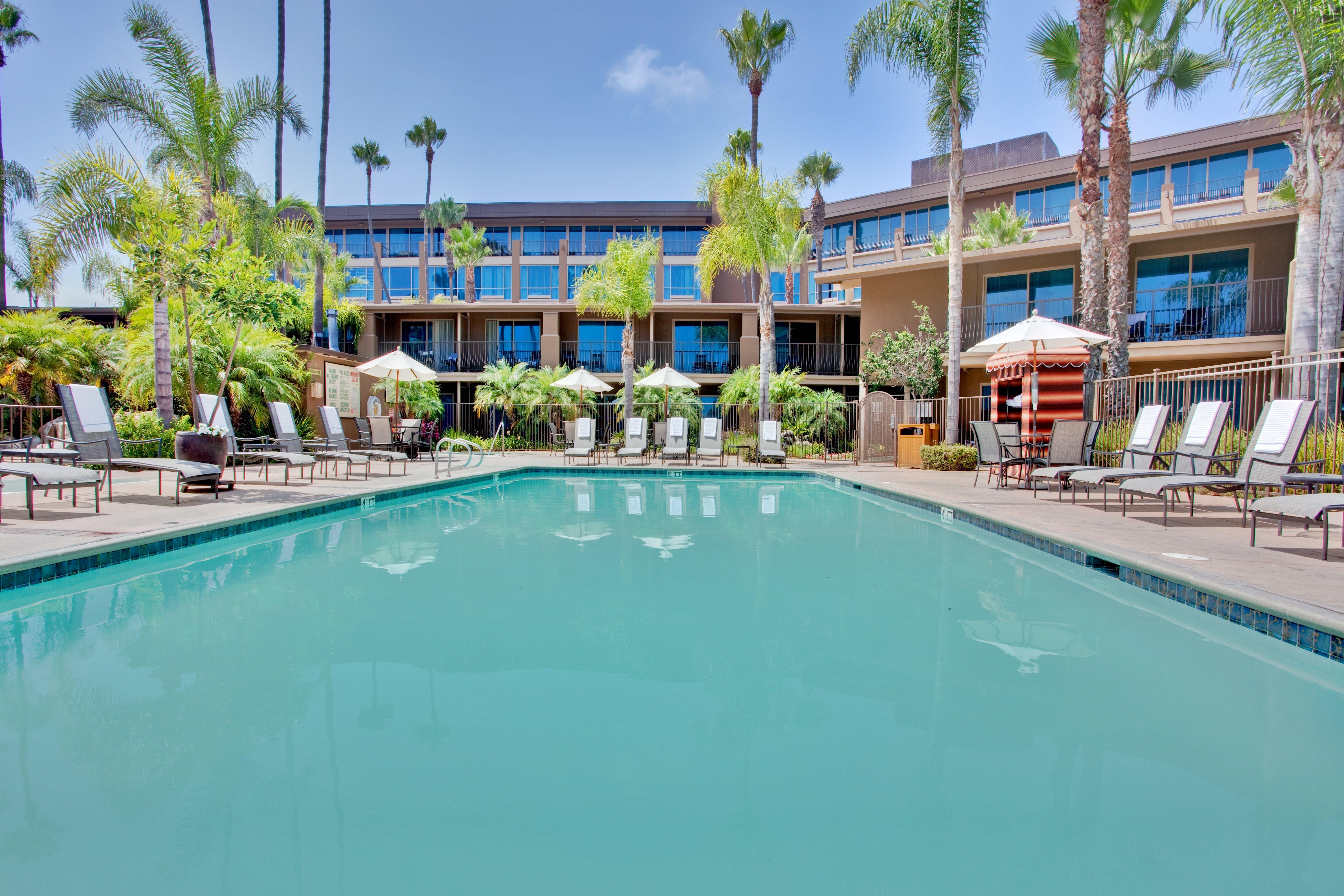 Doubletree By Hilton San Diego Bayside Exterior photo