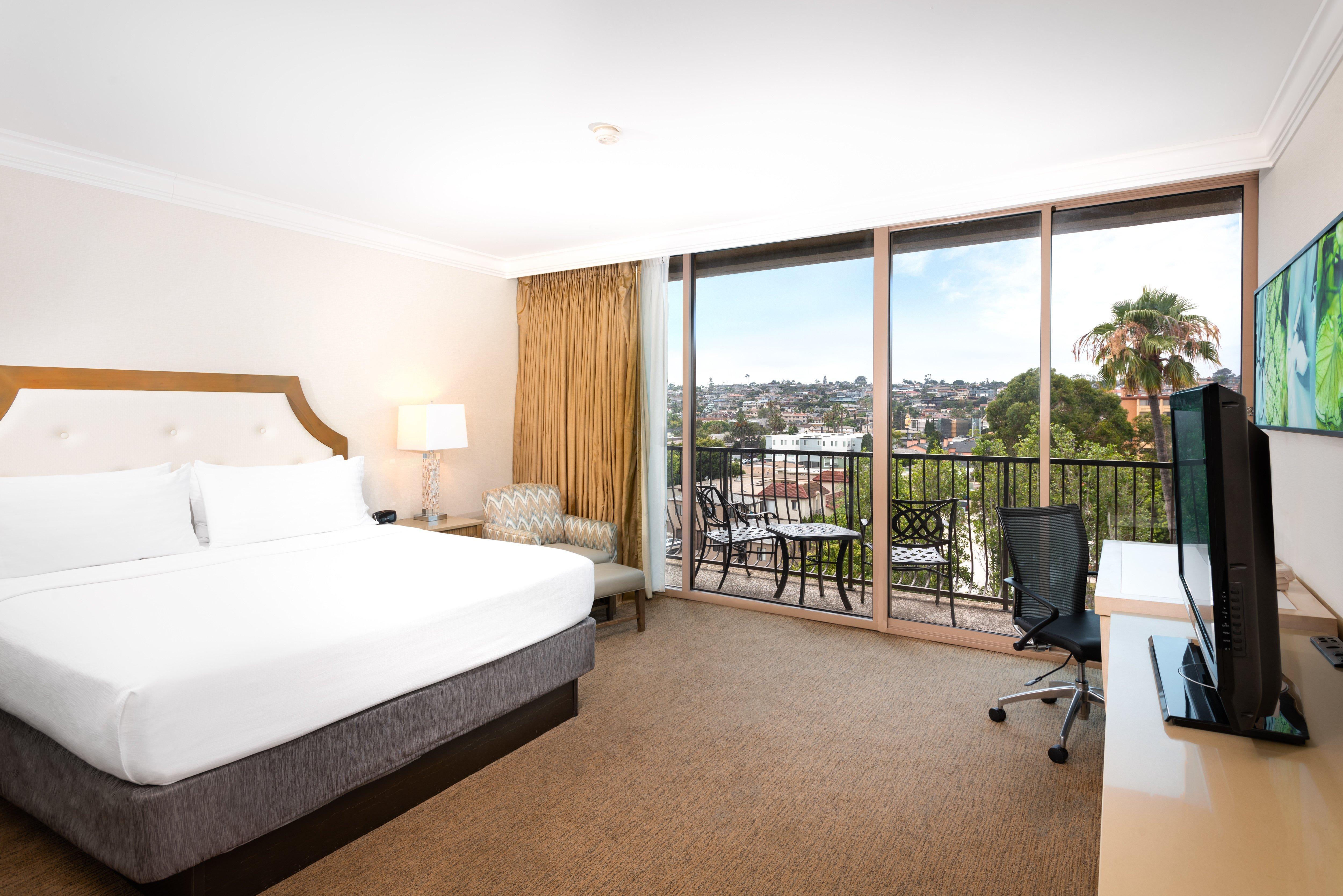Doubletree By Hilton San Diego Bayside Exterior photo
